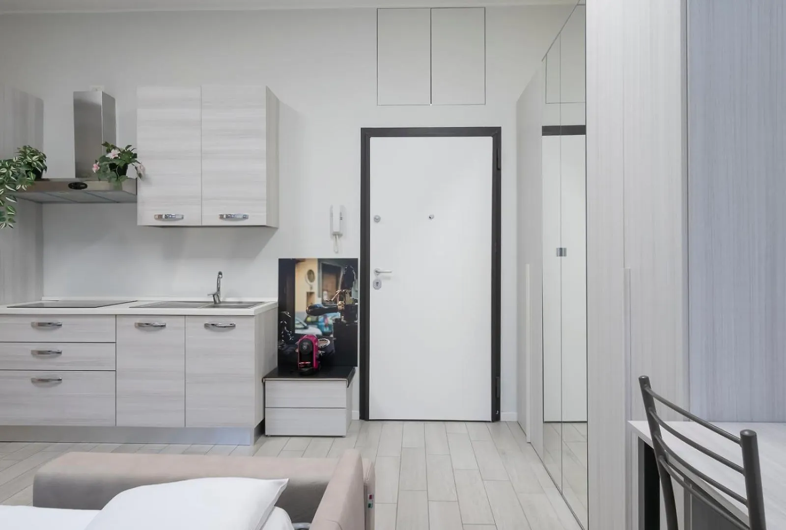Ihost Apartment - Trasimeno 22 Milan
